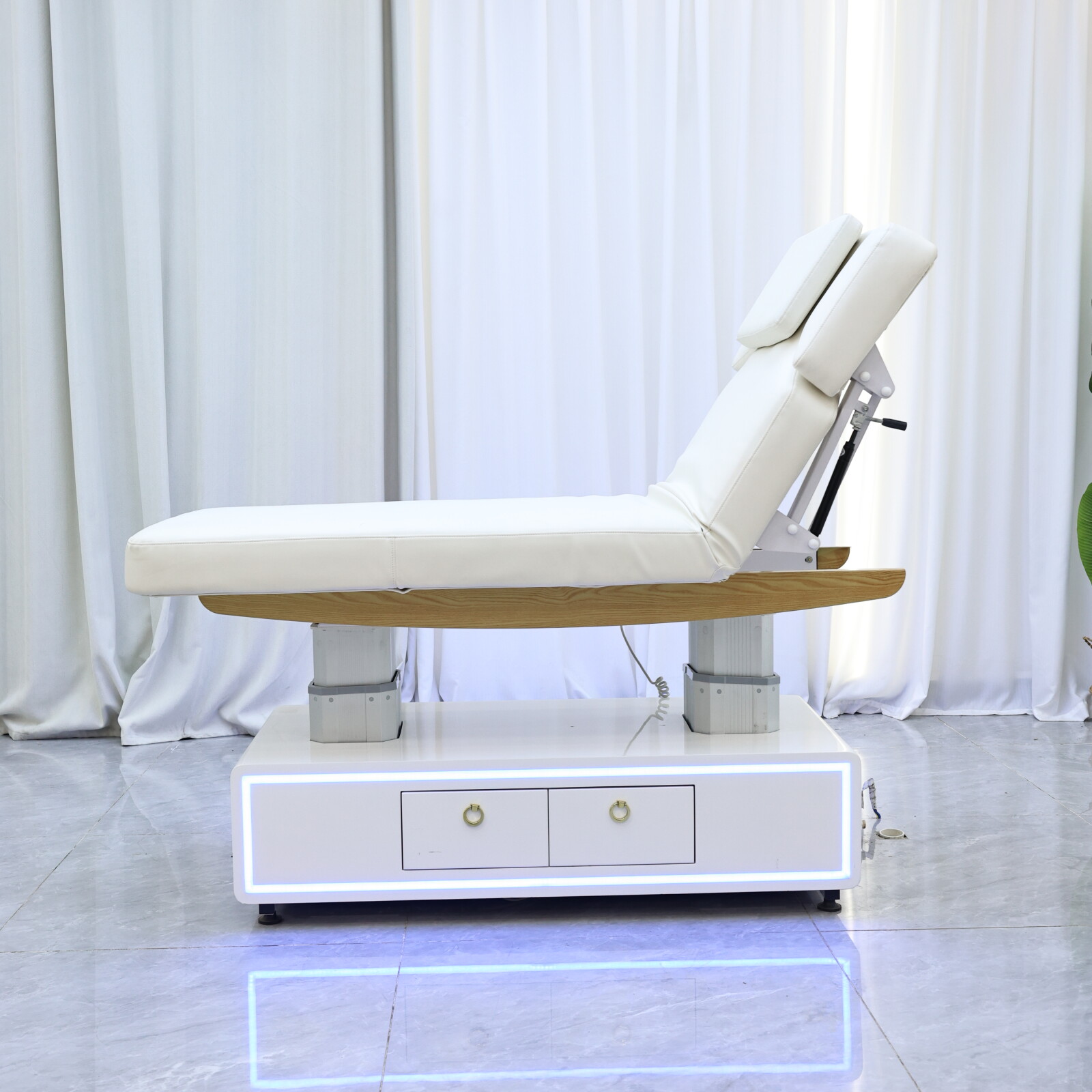 Lettino Elettrico per Trattame - Massage Table Accessories Uk recensione e prezzo